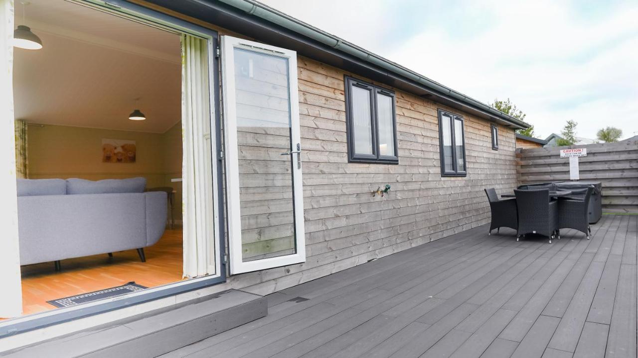 Warrenwood Country Park Hotel Polegate Exterior photo