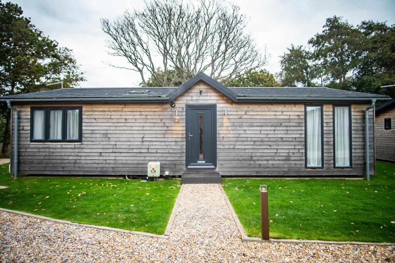 Warrenwood Country Park Hotel Polegate Exterior photo